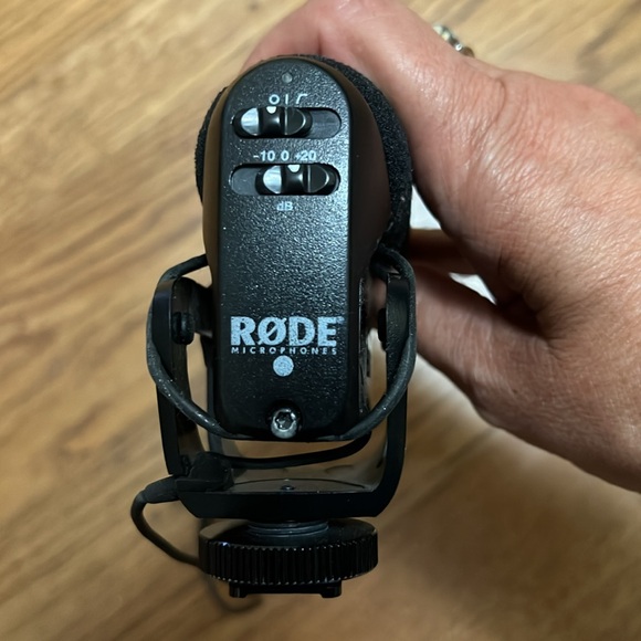 Used RODE VideoMic Pro Compact Shotgun Microphone - Picture 3 of 4